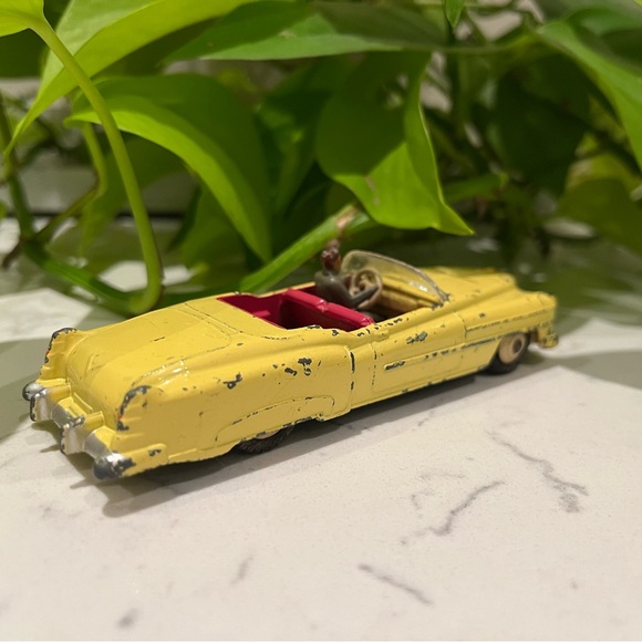 Dinky Toys 131 Cadillac Eldorado Tourer - Picture 3 of 5